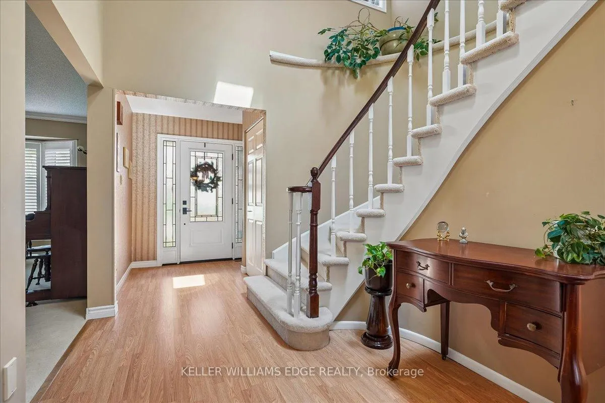 Photo 5 of 3150 Trailwood Drive, Burlington, Headon — HOMEH
