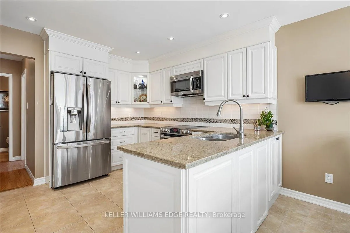 Photo 9 of 3150 Trailwood Drive, Burlington, Headon — HOMEH