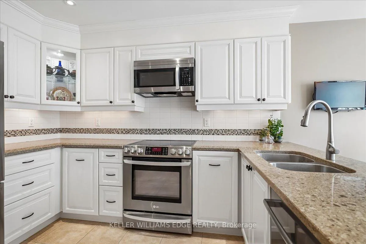 Photo 11 of 3150 Trailwood Drive, Burlington, Headon — HOMEH