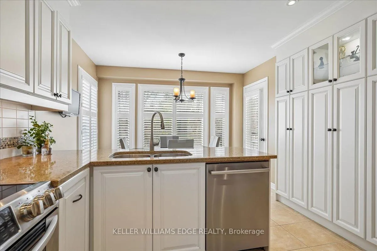 Photo 13 of 3150 Trailwood Drive, Burlington, Headon — HOMEH