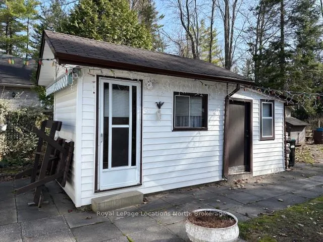 Photo 5 of 58 39th Street N, Wasaga Beach — HOMEH