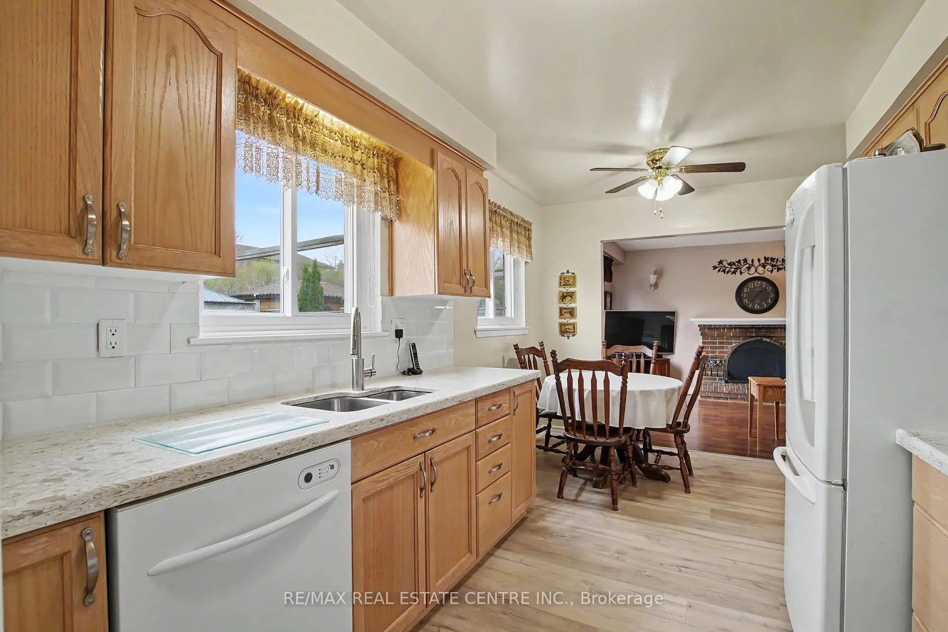 Photo 8 of 917 Maple Avenue, Milton, Dorset Park — HOMEH