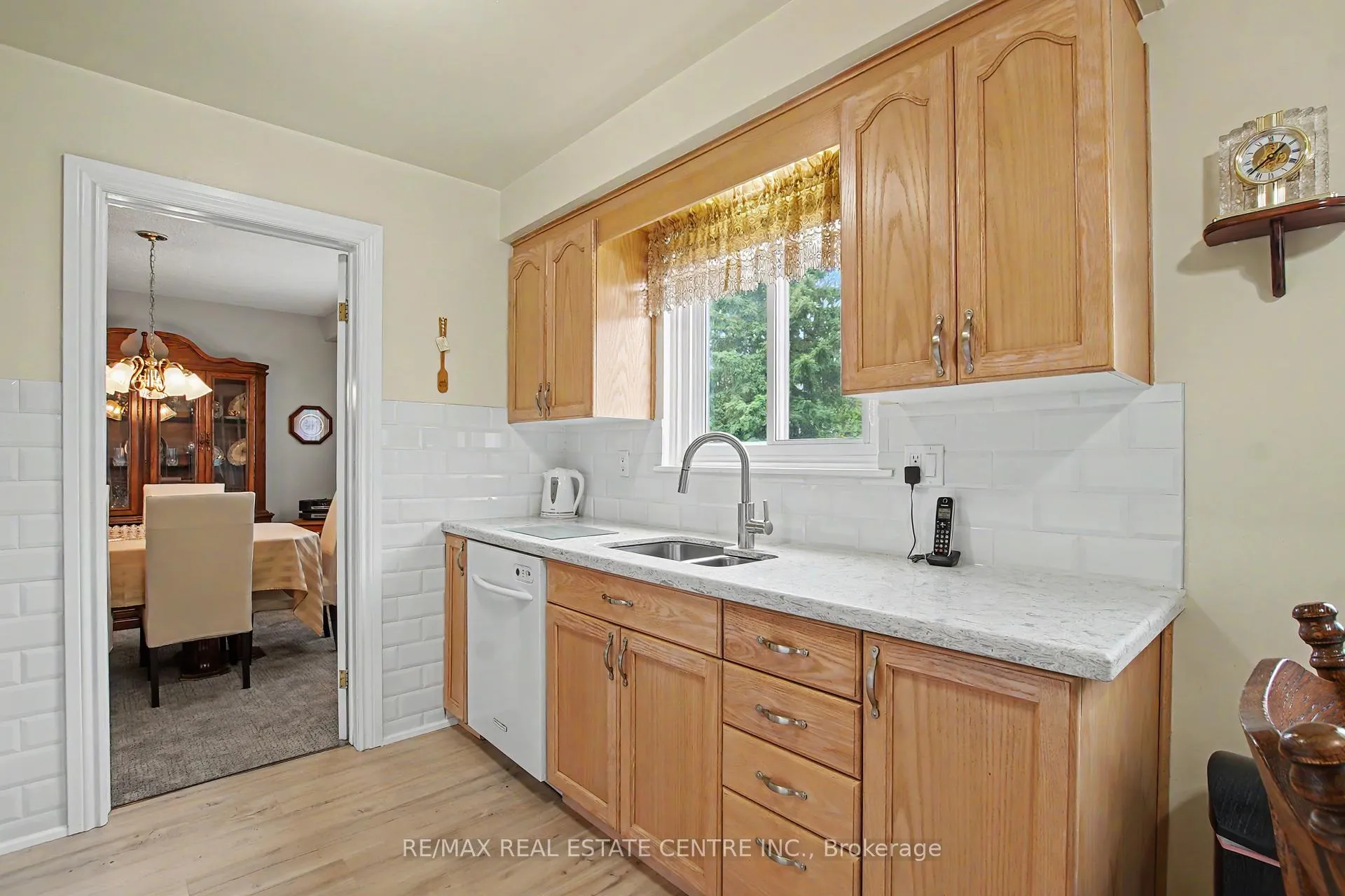 Photo 9 of 917 Maple Avenue, Milton, Dorset Park — HOMEH