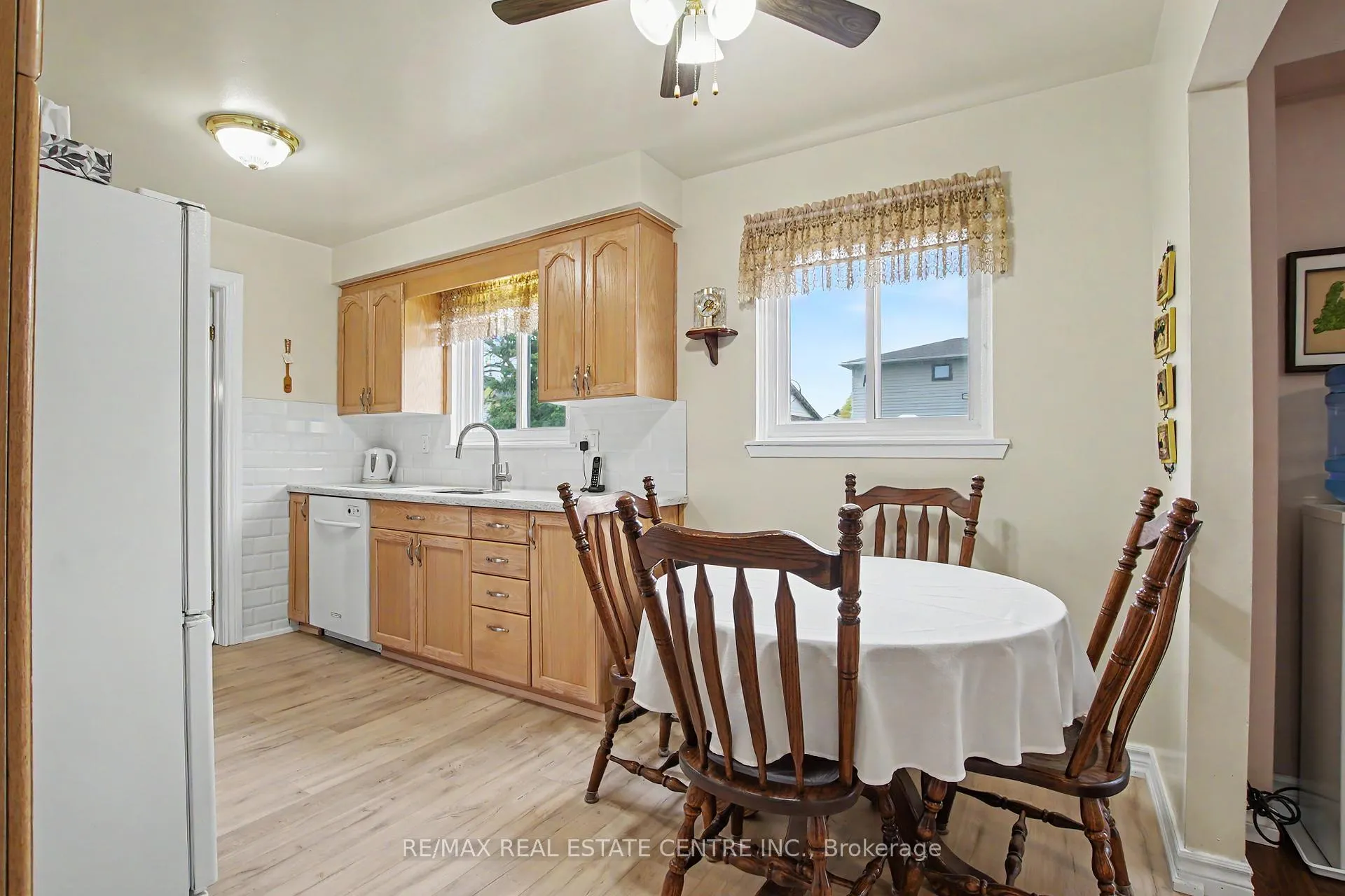 Photo 10 of 917 Maple Avenue, Milton, Dorset Park — HOMEH