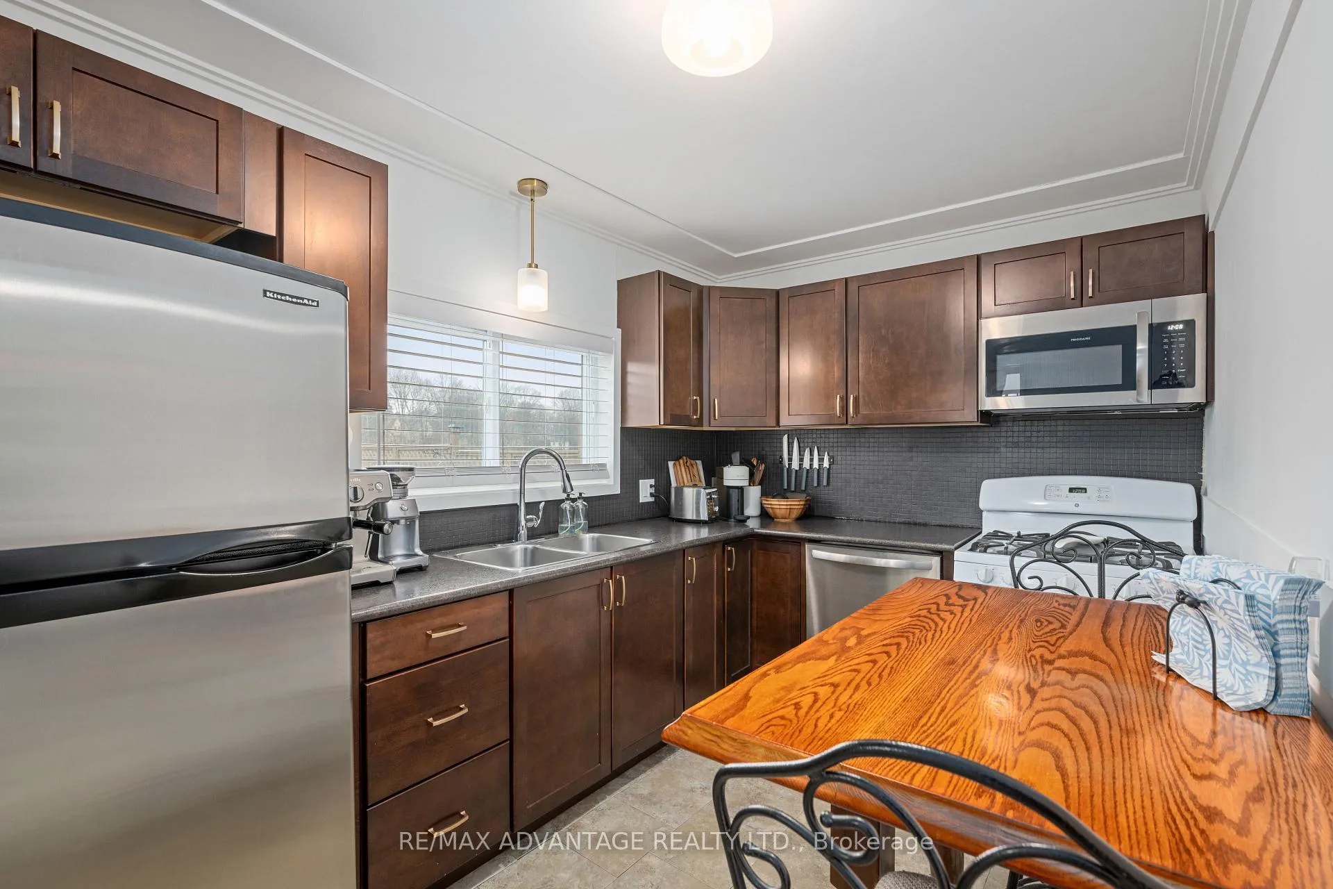 Photo 15 of 68 Cavendish Crescent, London, North N — HOMEH