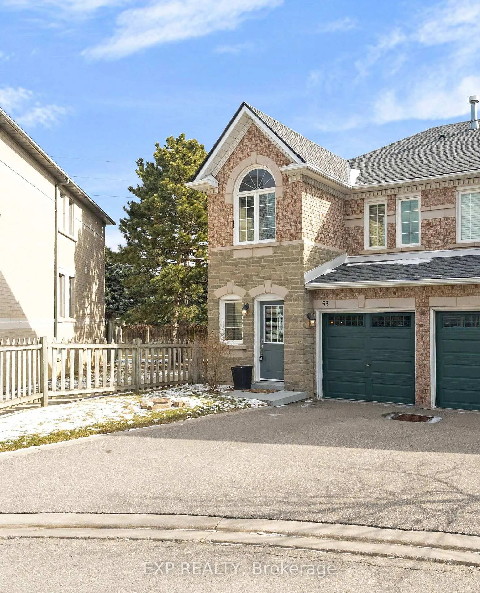 Photo 3 of Unit 53, 455 Apache Court, Mississauga, Hurontario — HOMEH