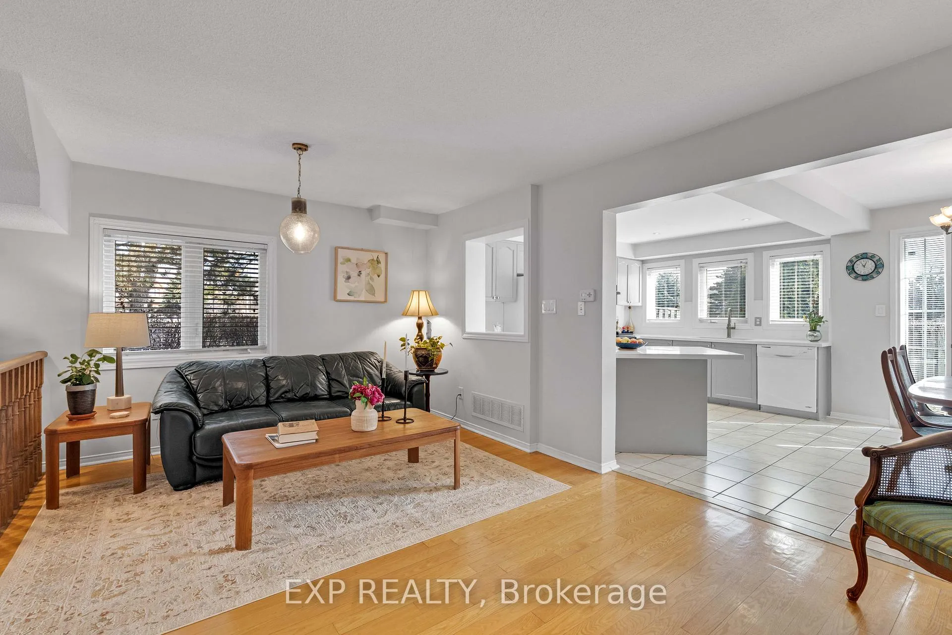 Photo 7 of Unit 53, 455 Apache Court, Mississauga, Hurontario — HOMEH