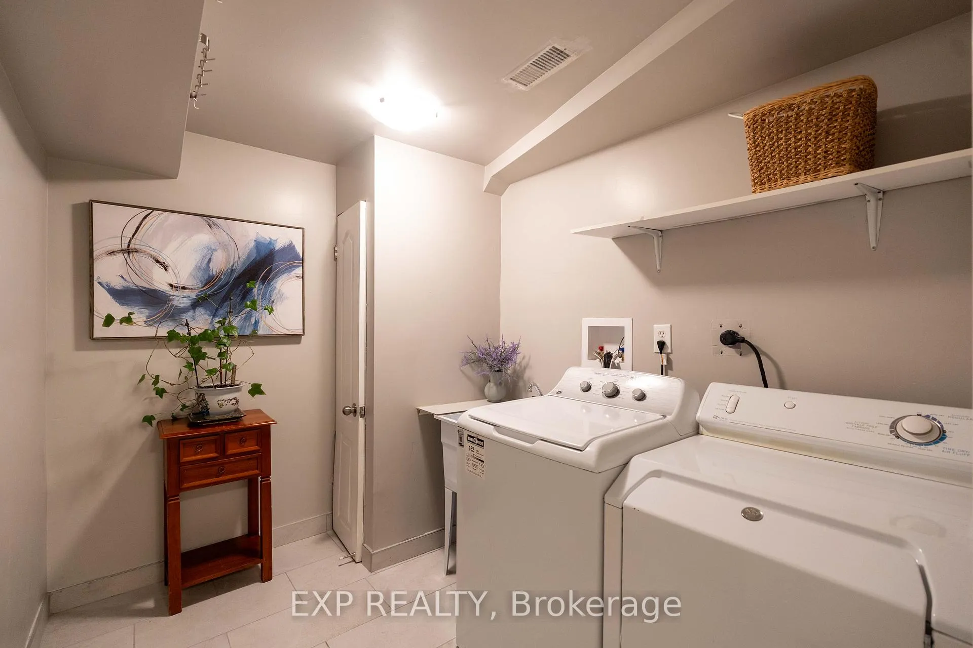 Photo 29 of Unit 53, 455 Apache Court, Mississauga, Hurontario — HOMEH
