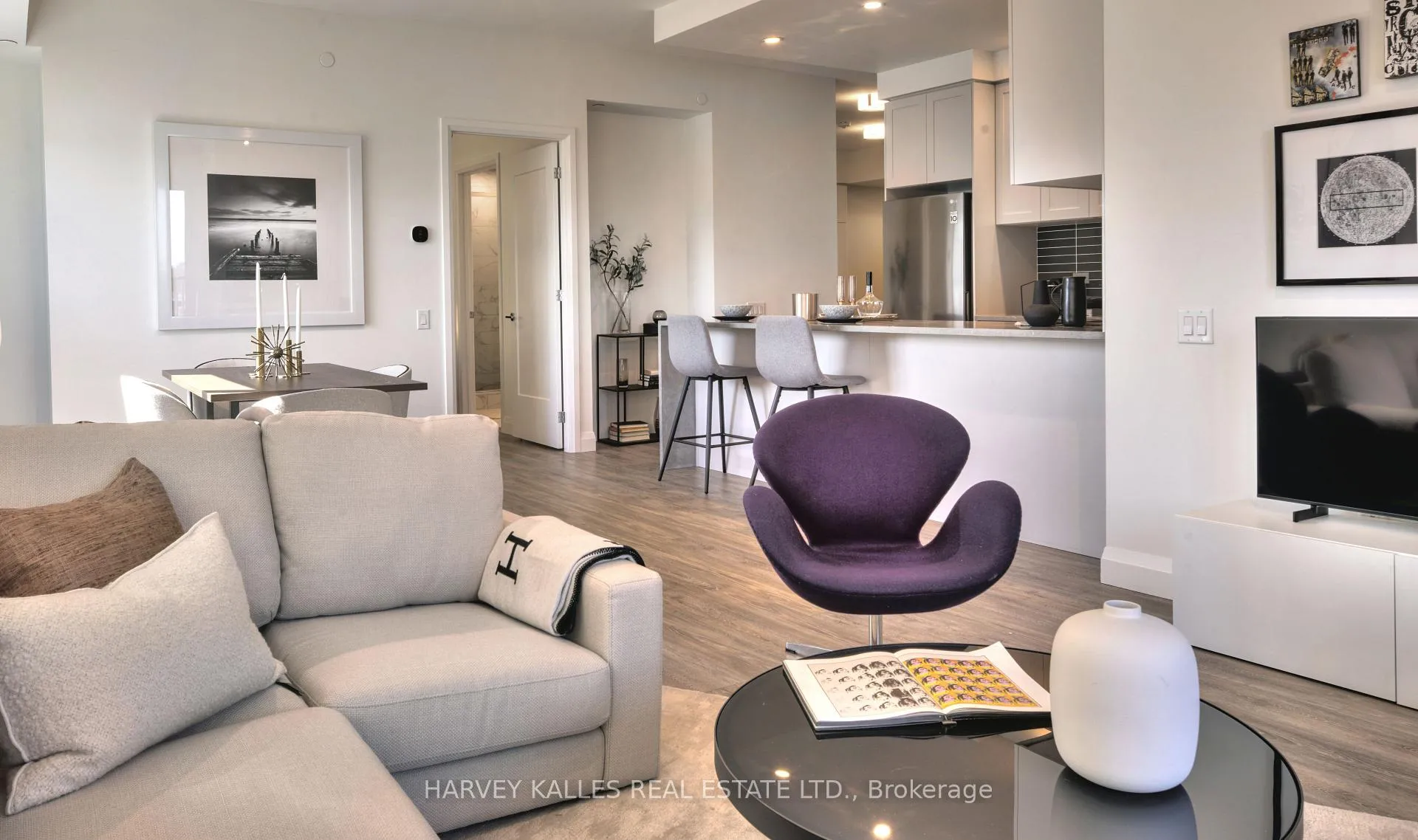 Photo 1 of Unit 402, 71 Redpath Avenue, Toronto, Mount Pleasant West — HOMEH