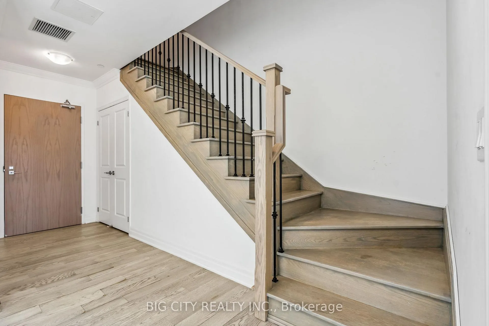 Photo 10 of Unit 103B, 8 Rouge Valley Drive, Markham, Unionville — HOMEH