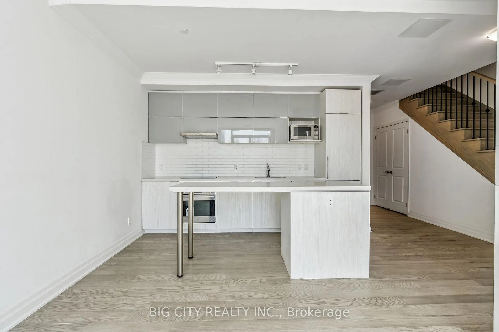 Photo 15 of Unit 103B, 8 Rouge Valley Drive, Markham, Unionville — HOMEH