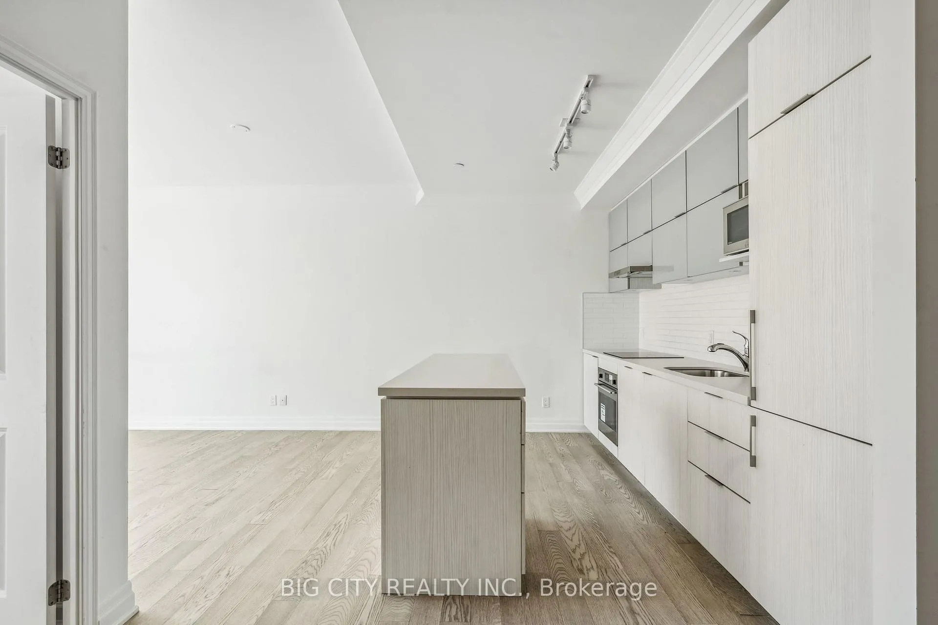 Photo 17 of Unit 103B, 8 Rouge Valley Drive, Markham, Unionville — HOMEH
