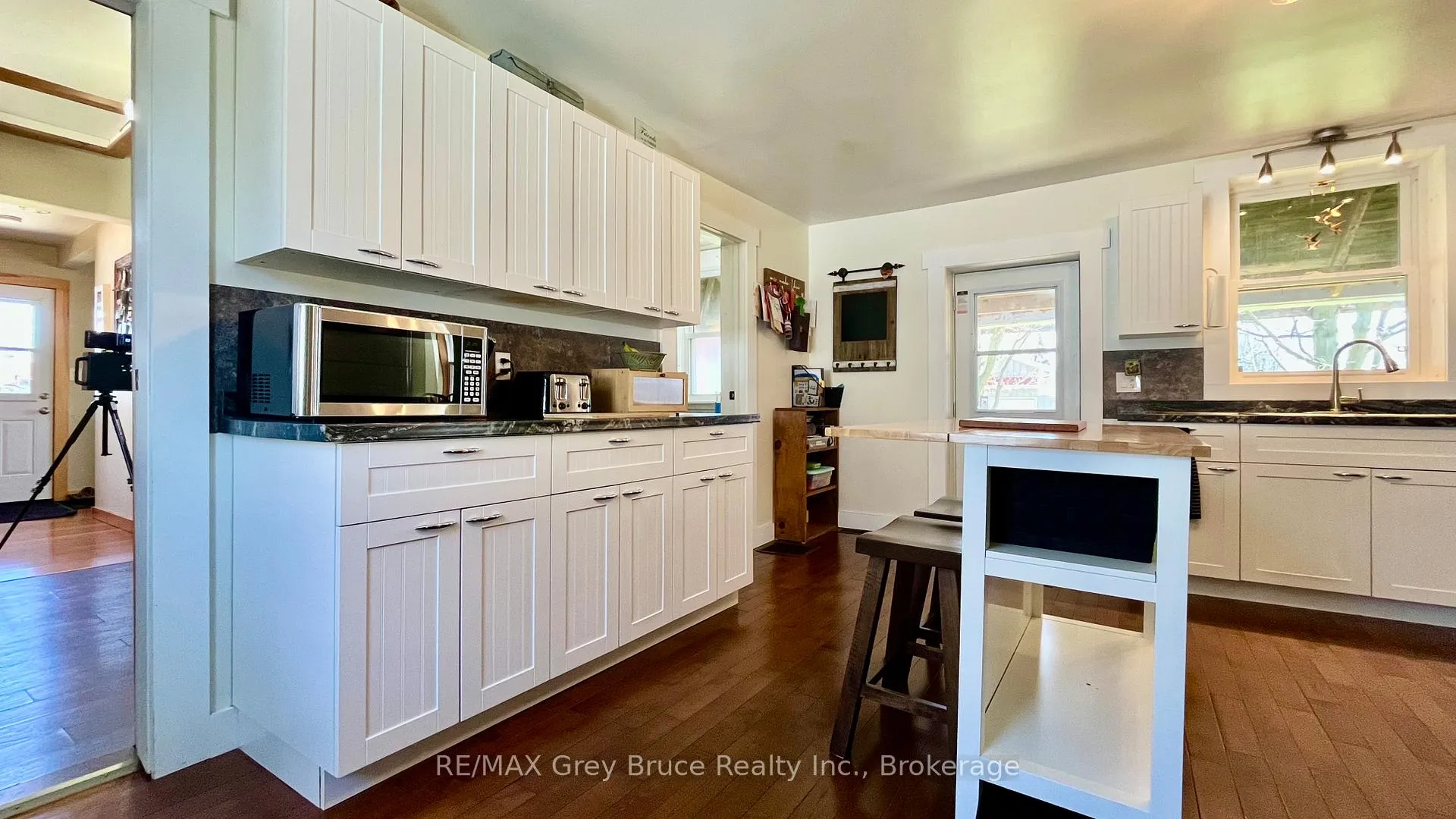 Photo 7 of 141 Yonge Street N, Arran-Elderslie — HOMEH