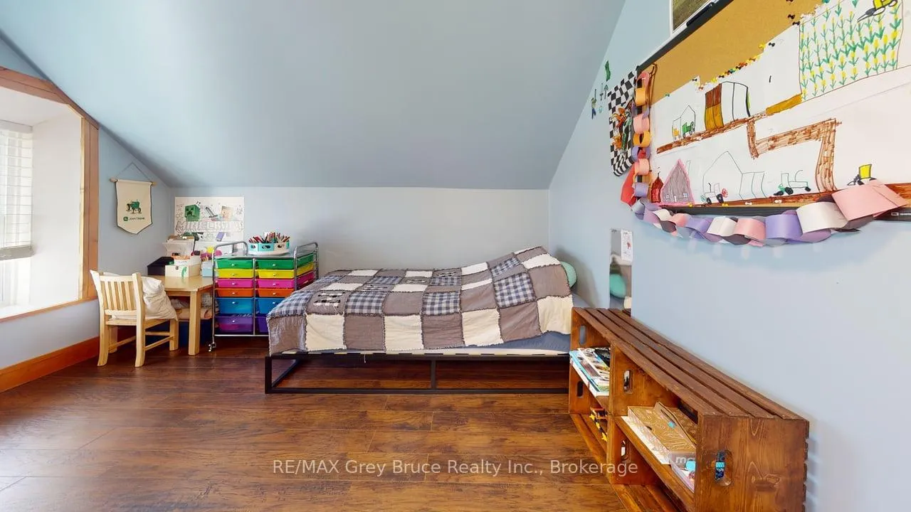 Photo 18 of 141 Yonge Street N, Arran-Elderslie — HOMEH