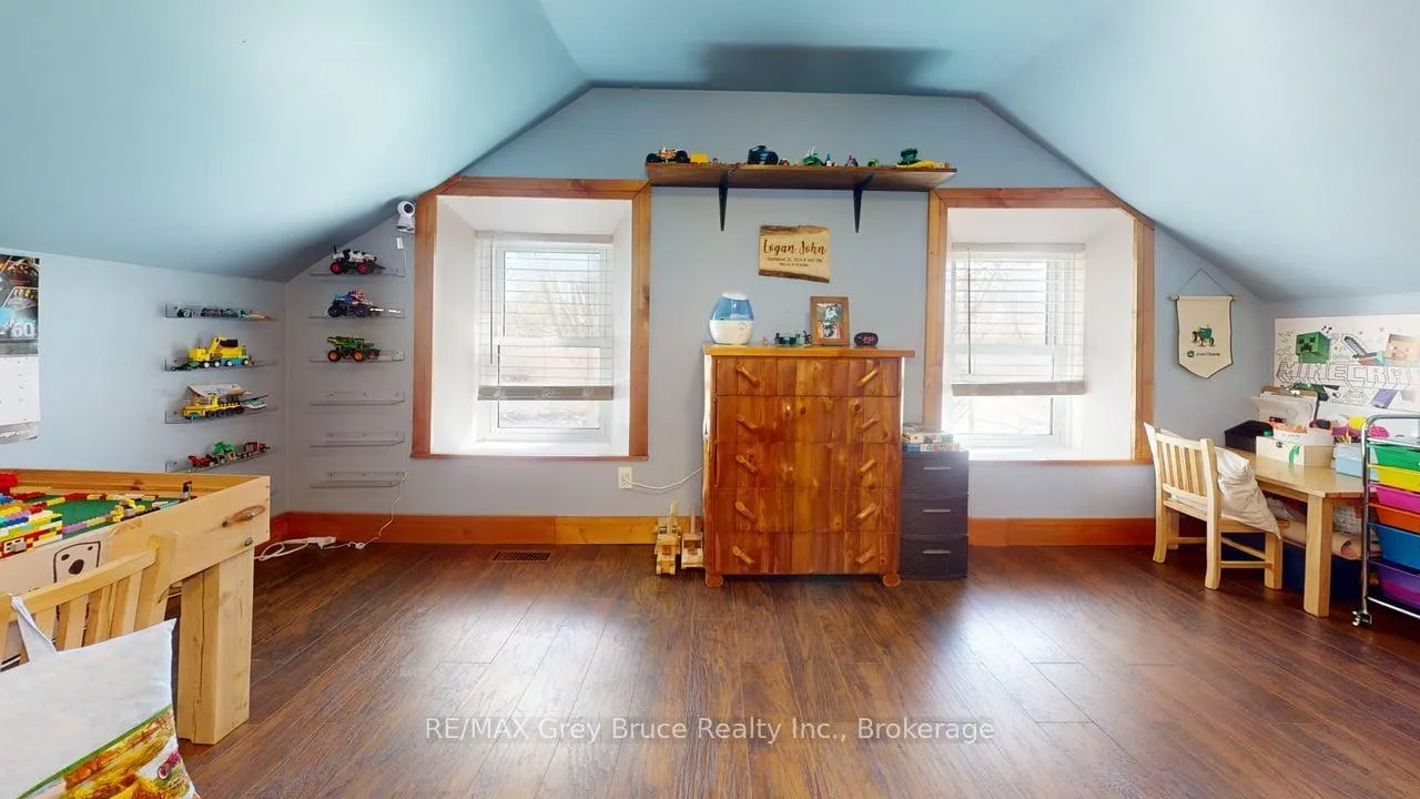 Photo 19 of 141 Yonge Street N, Arran-Elderslie — HOMEH