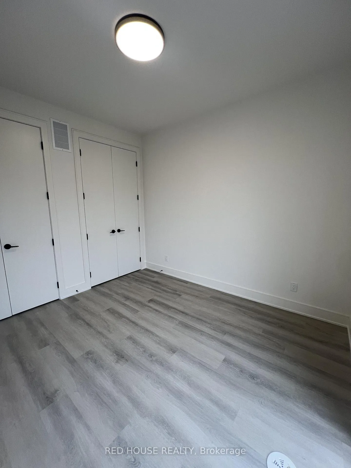 Photo 16 of 120 Everett Common, St. Catharines, Oakdale — HOMEH