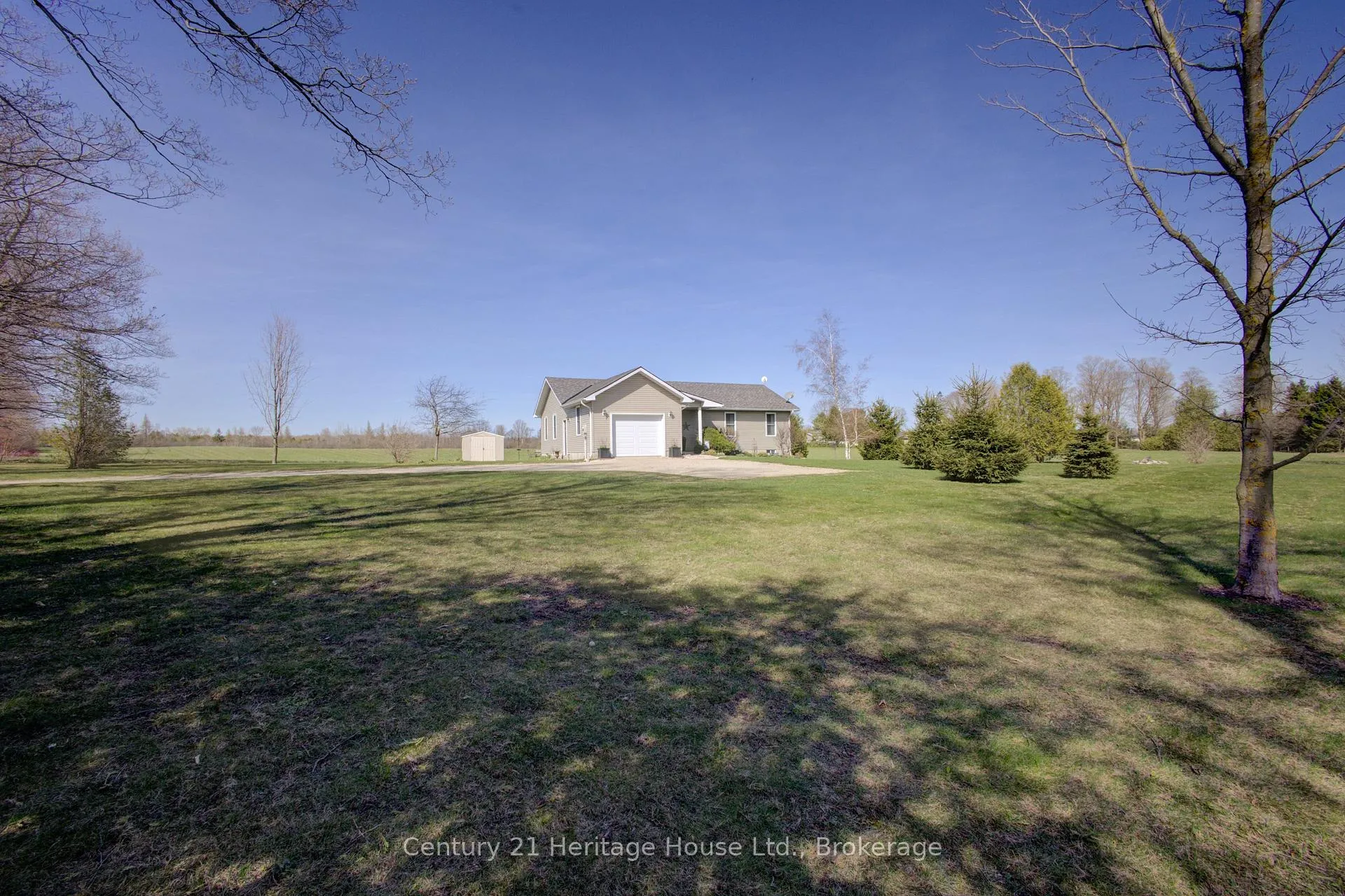 Front of 492421 Southgate Road 49