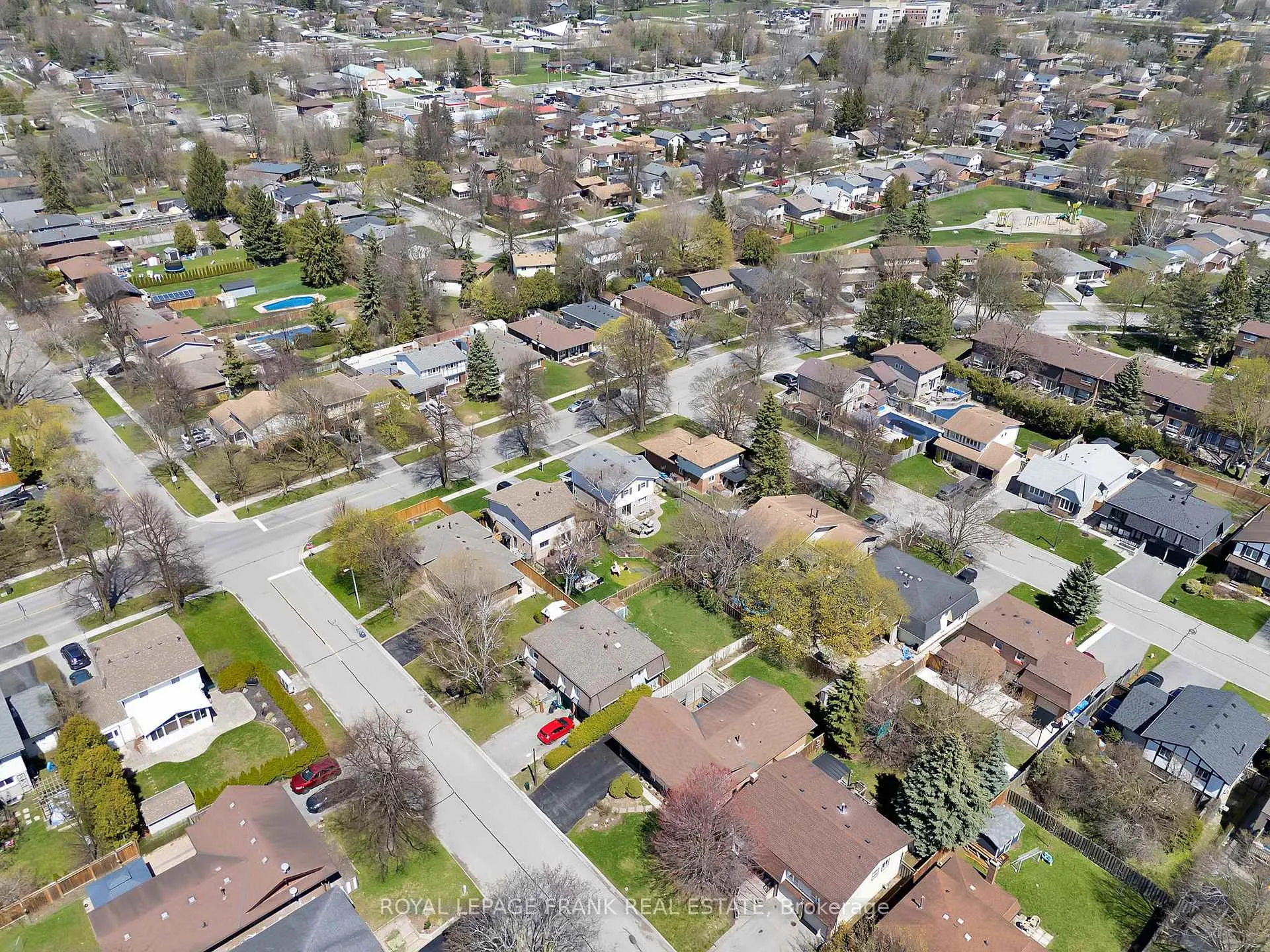 Photo 42 of 25 Michael Boulevard, Whitby, Lynde Creek — HOMEH