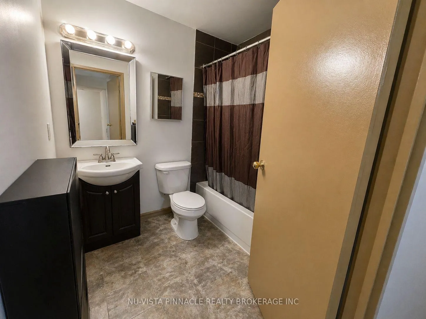 Photo 11 of Unit B1, 650 Cheapside Street, London, East C — HOMEH