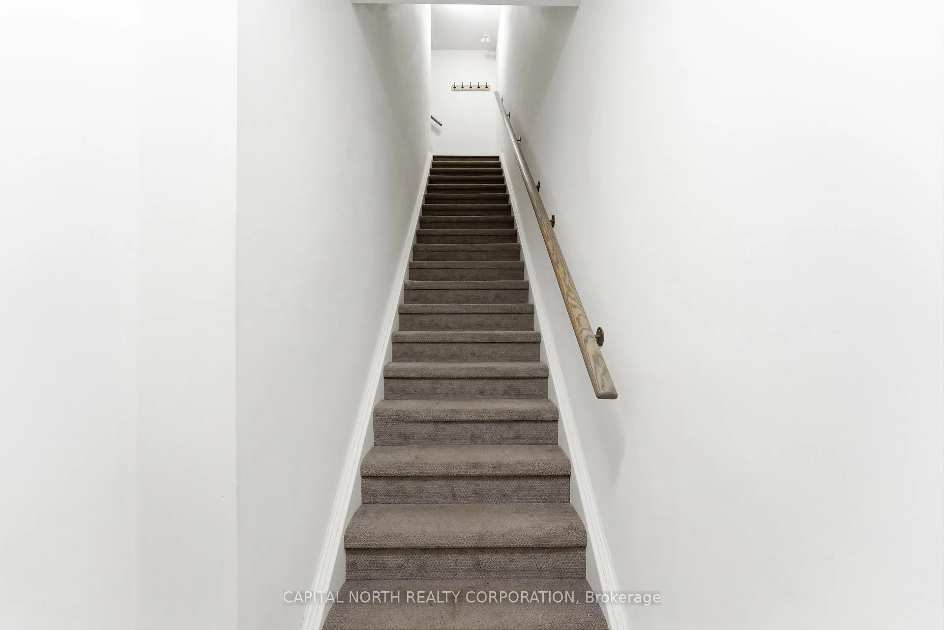 Photo 5 of Unit 23, 3473 Widdicombe Way, Mississauga, Erin Mills — HOMEH