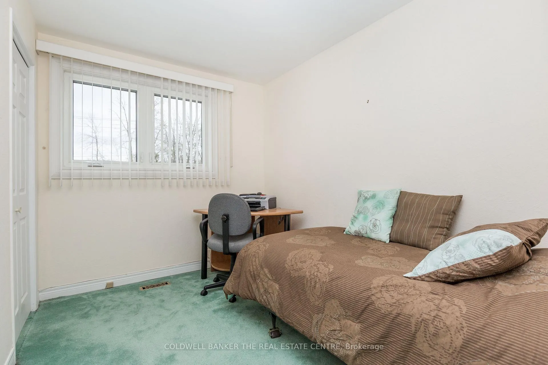 Photo 19 of 4 Everton Drive, Innisfil, Gilford — HOMEH