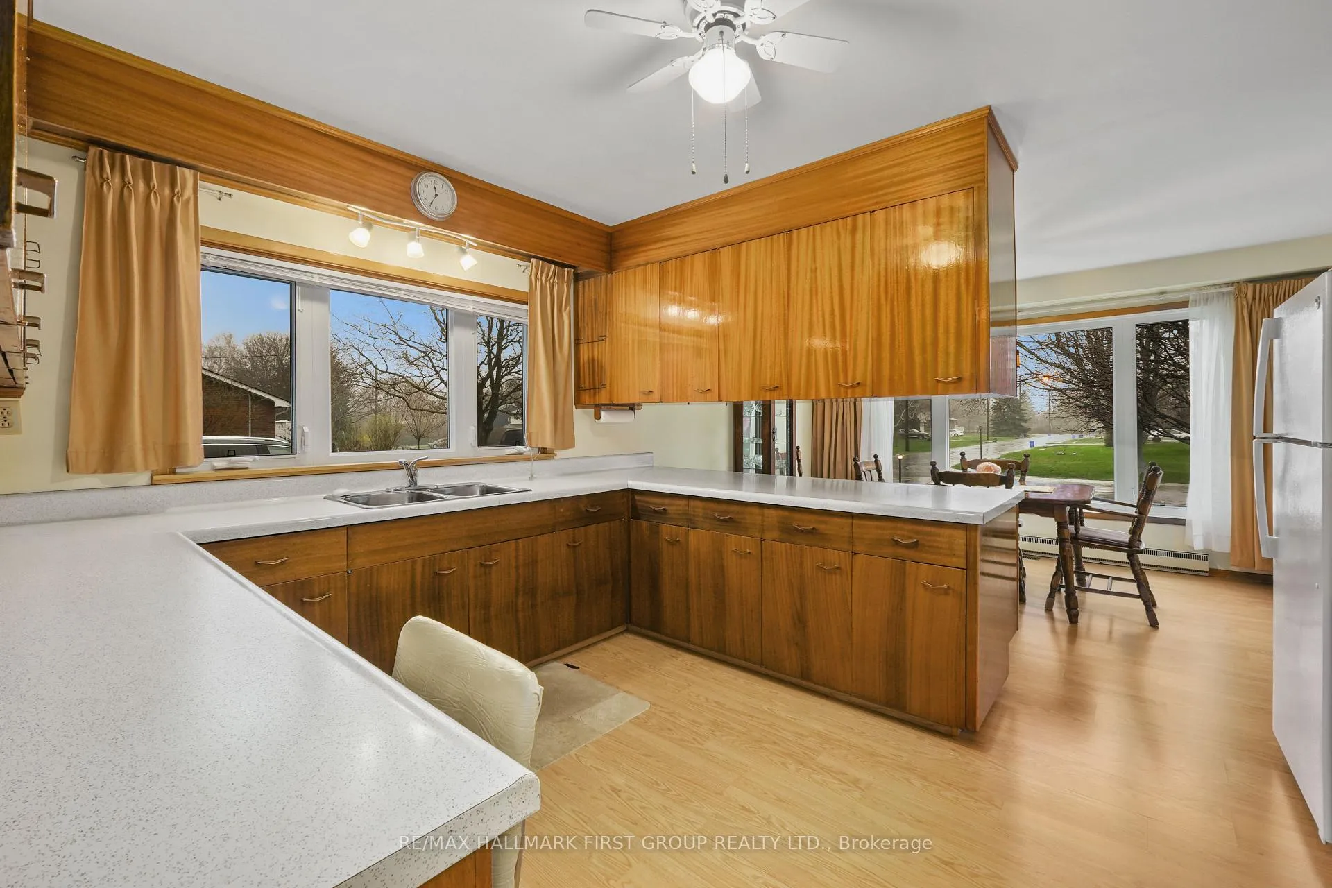 Photo 9 of 12 Maplewood Boulevard, Cobourg — HOMEH