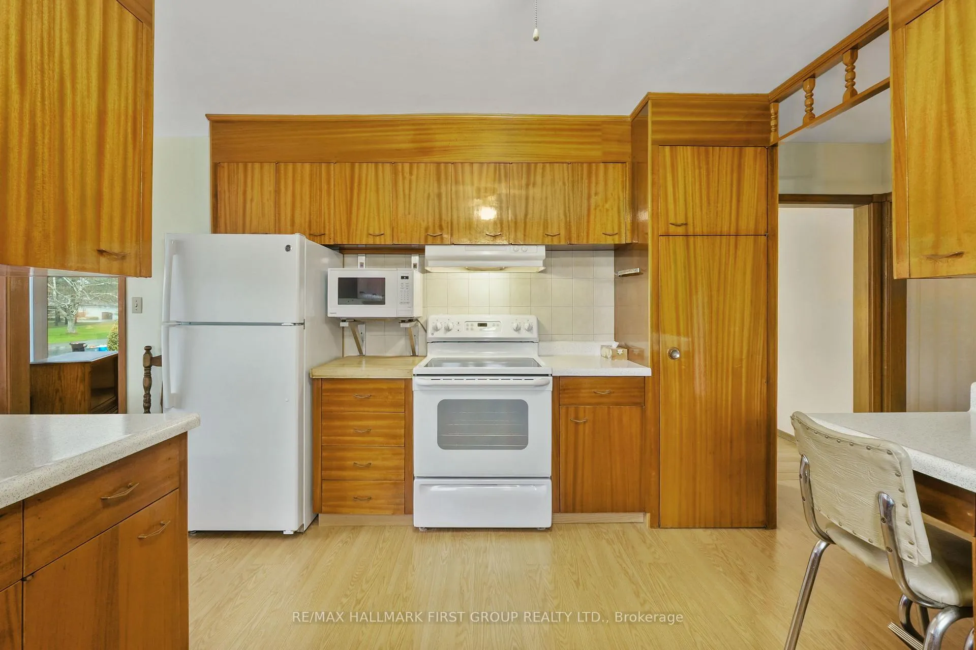 Photo 11 of 12 Maplewood Boulevard, Cobourg — HOMEH