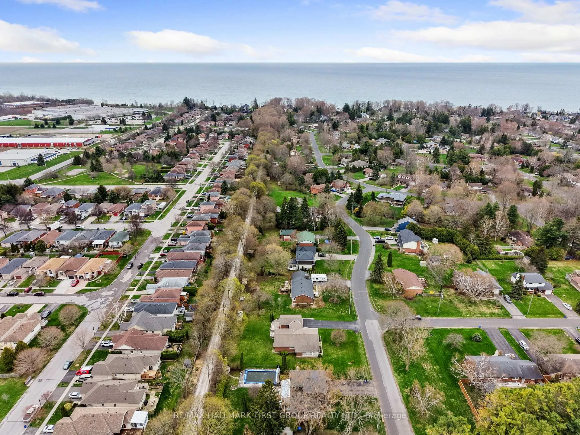 Photo 53 of 12 Maplewood Boulevard, Cobourg — HOMEH