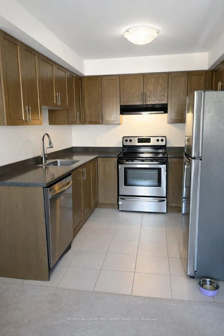 Photo 5 of 93 Tabaret Crescent, Oshawa, Windfields — HOMEH
