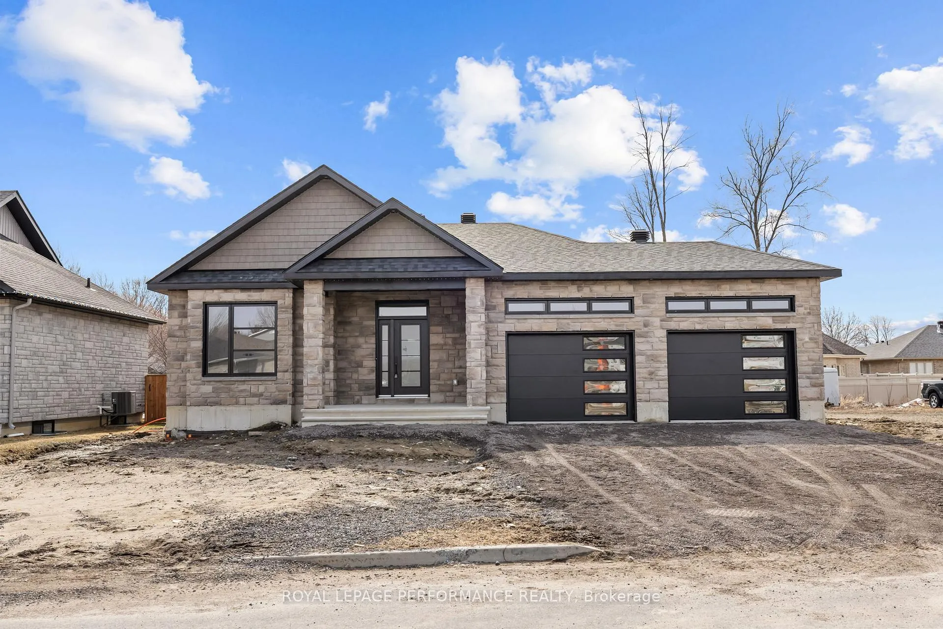 Photo 4 of 86 Mille Roches Road, South Stormont, Long Sault — HOMEH