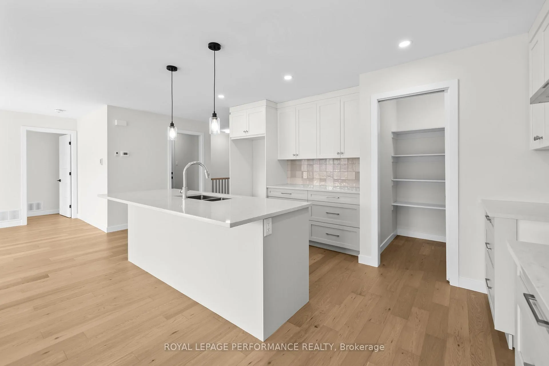 Photo 10 of 86 Mille Roches Road, South Stormont, Long Sault — HOMEH