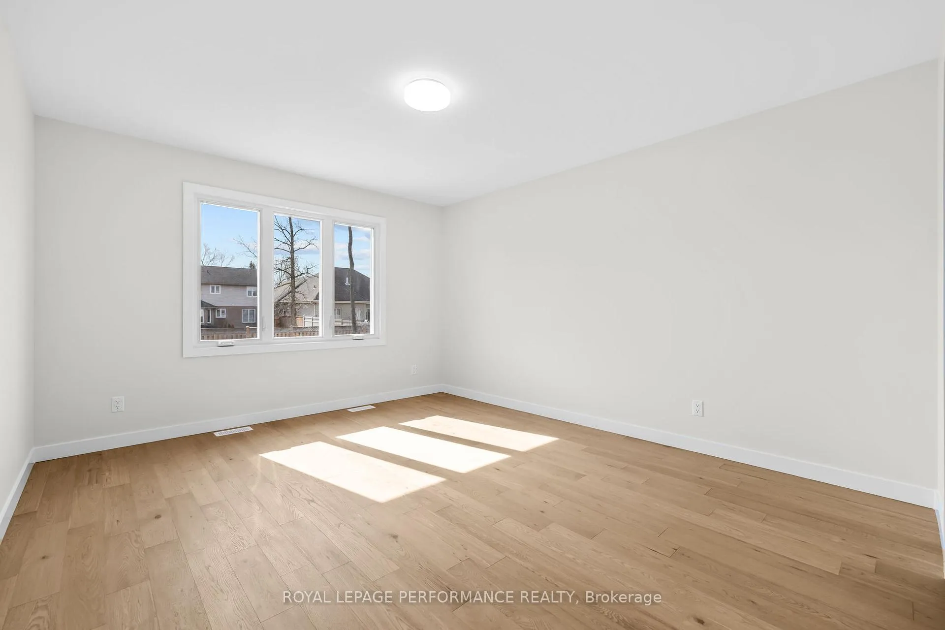 Photo 18 of 86 Mille Roches Road, South Stormont, Long Sault — HOMEH