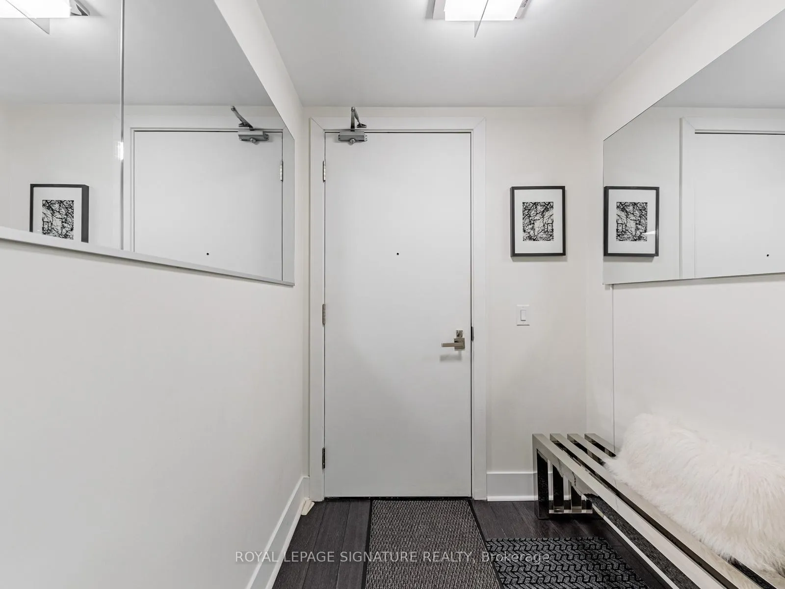Photo 2 of Unit 1303, 32 Davenport Road, Toronto, The Annex — HOMEH