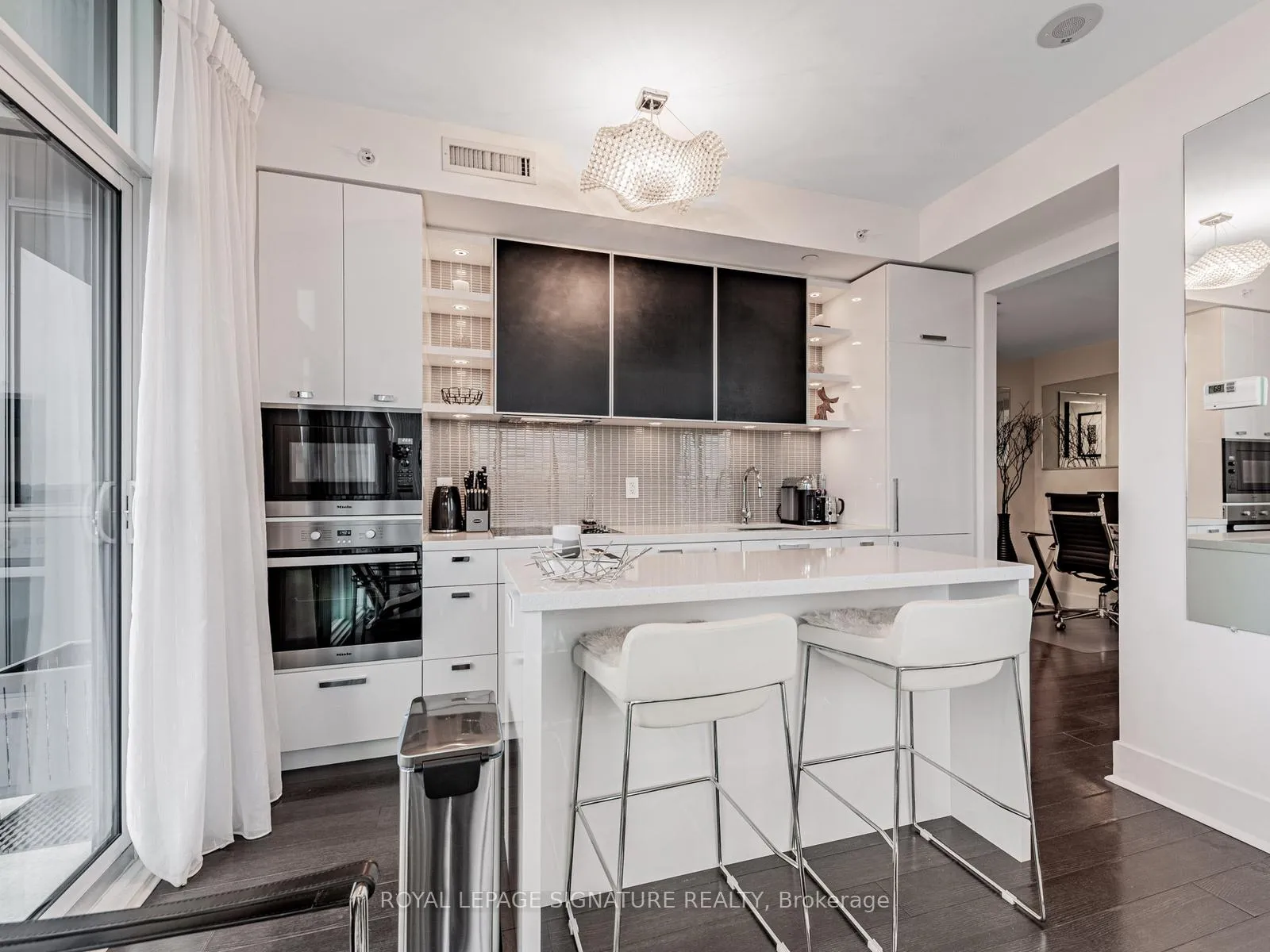 Photo 12 of Unit 1303, 32 Davenport Road, Toronto, The Annex — HOMEH