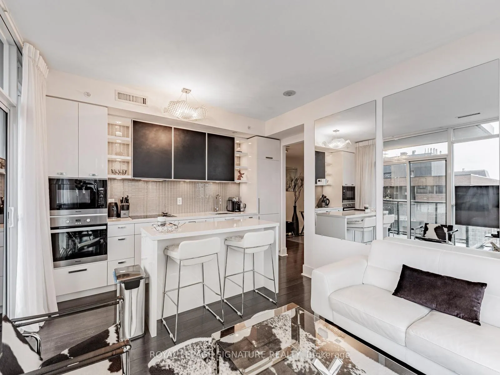 Photo 13 of Unit 1303, 32 Davenport Road, Toronto, The Annex — HOMEH