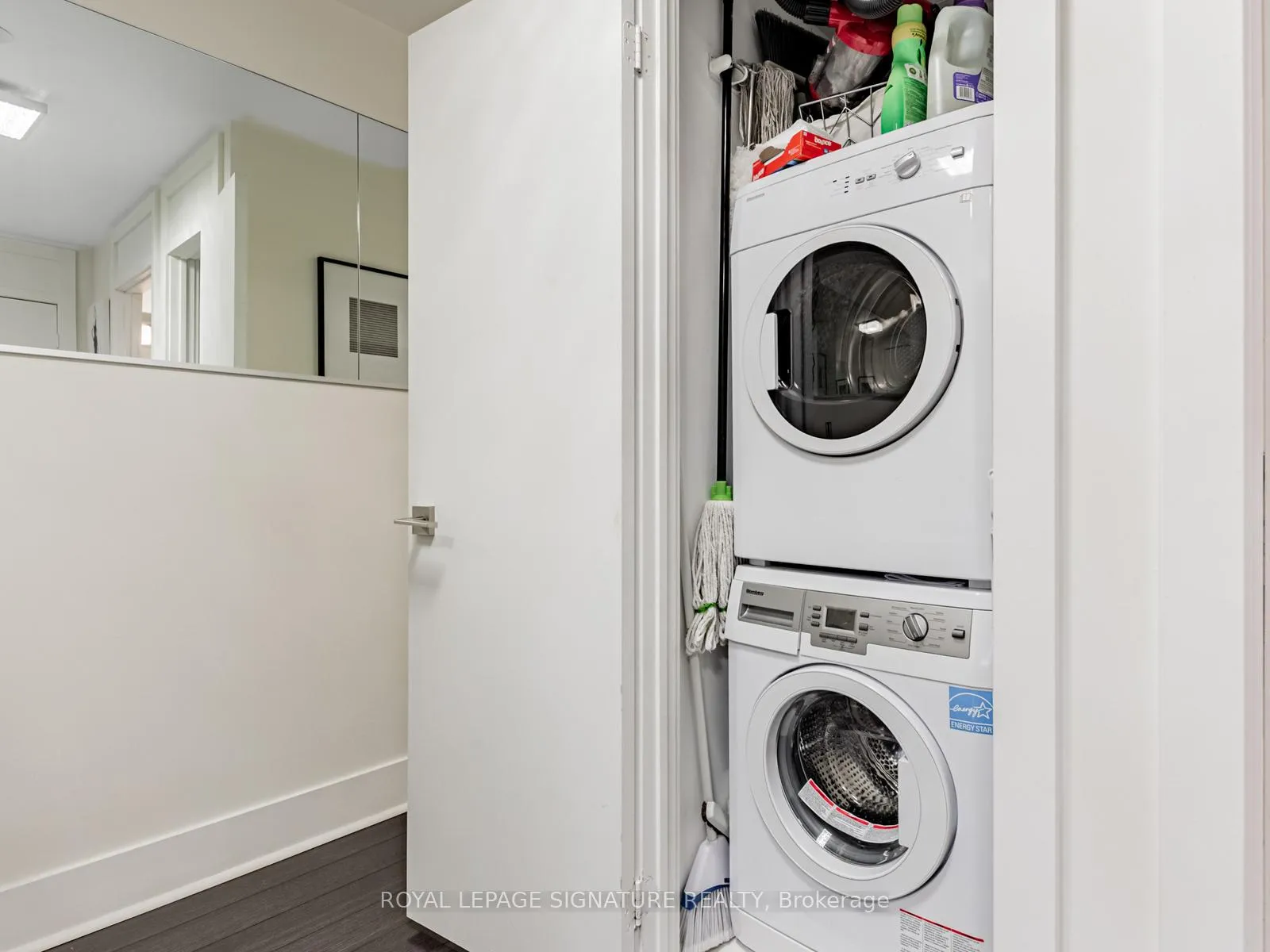 Photo 15 of Unit 1303, 32 Davenport Road, Toronto, The Annex — HOMEH