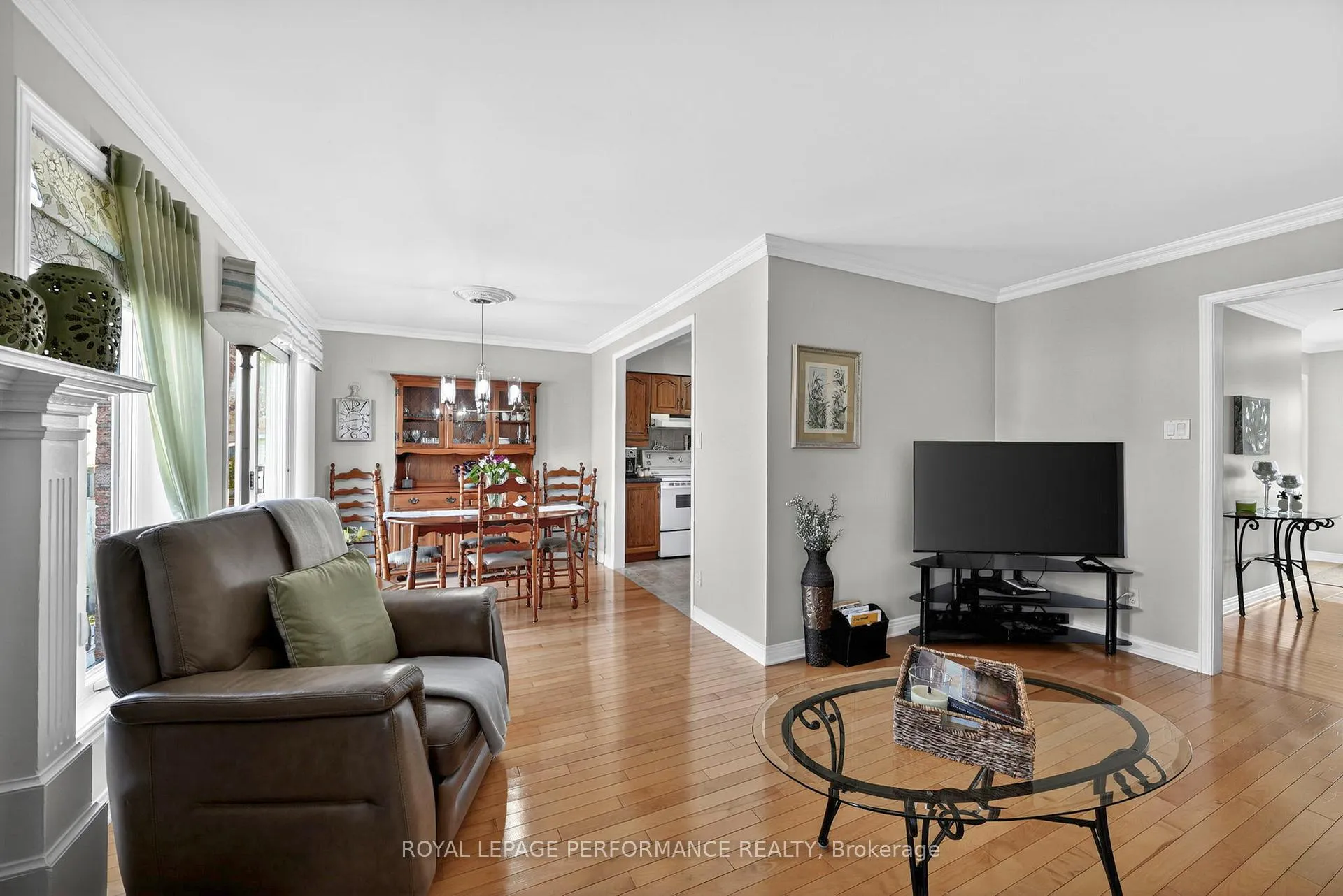 Photo 9 of 674 Hamilton Crescent, Cornwall — HOMEH