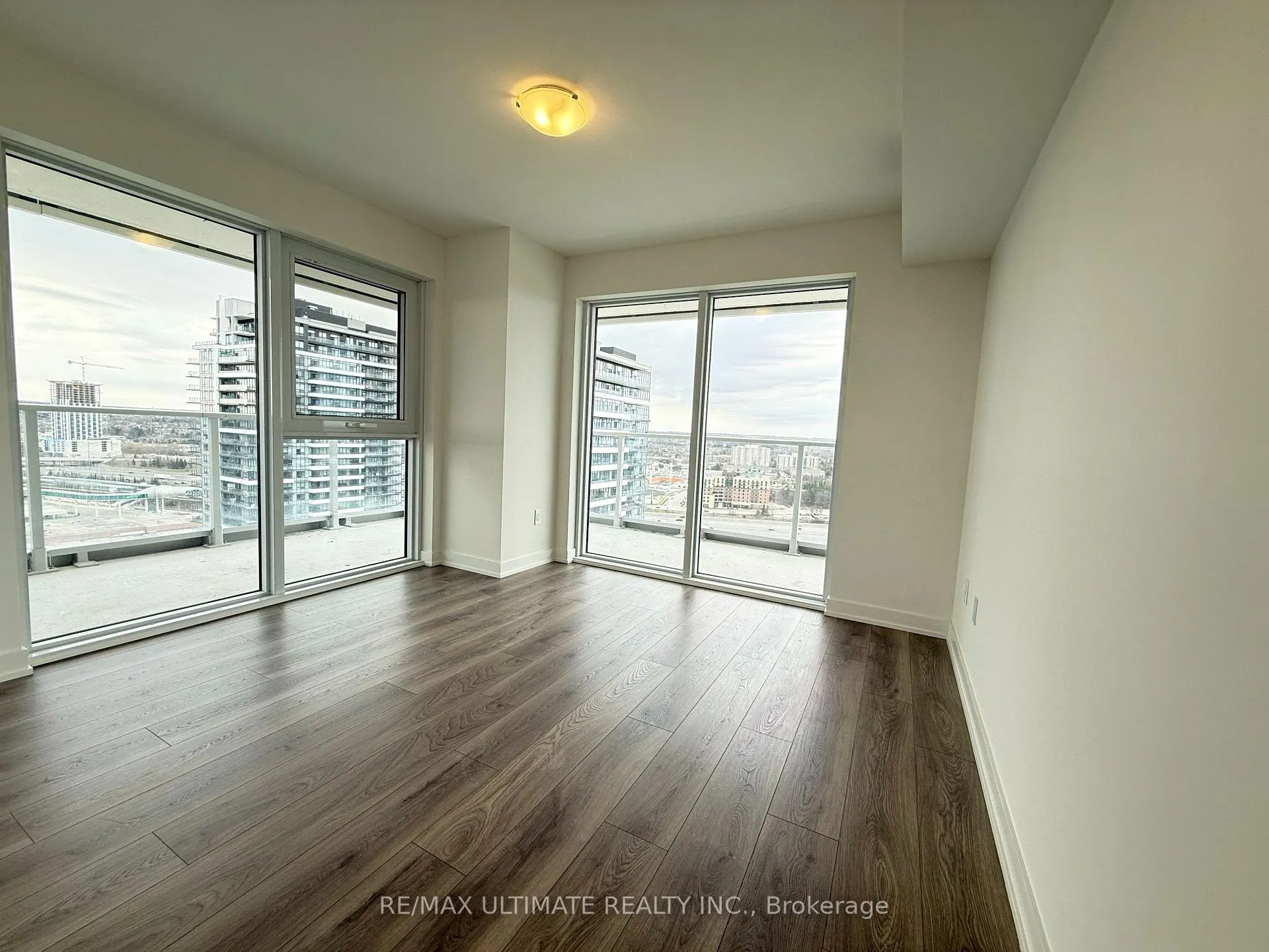 Photo 7 of Unit 2411, 1010 Sandy Beach Percel P Road, Pickering, Bay Ridges — HOMEH