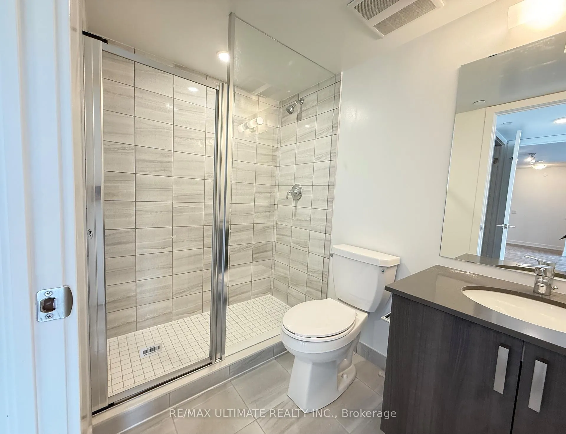 Photo 8 of Unit 2411, 1010 Sandy Beach Percel P Road, Pickering, Bay Ridges — HOMEH