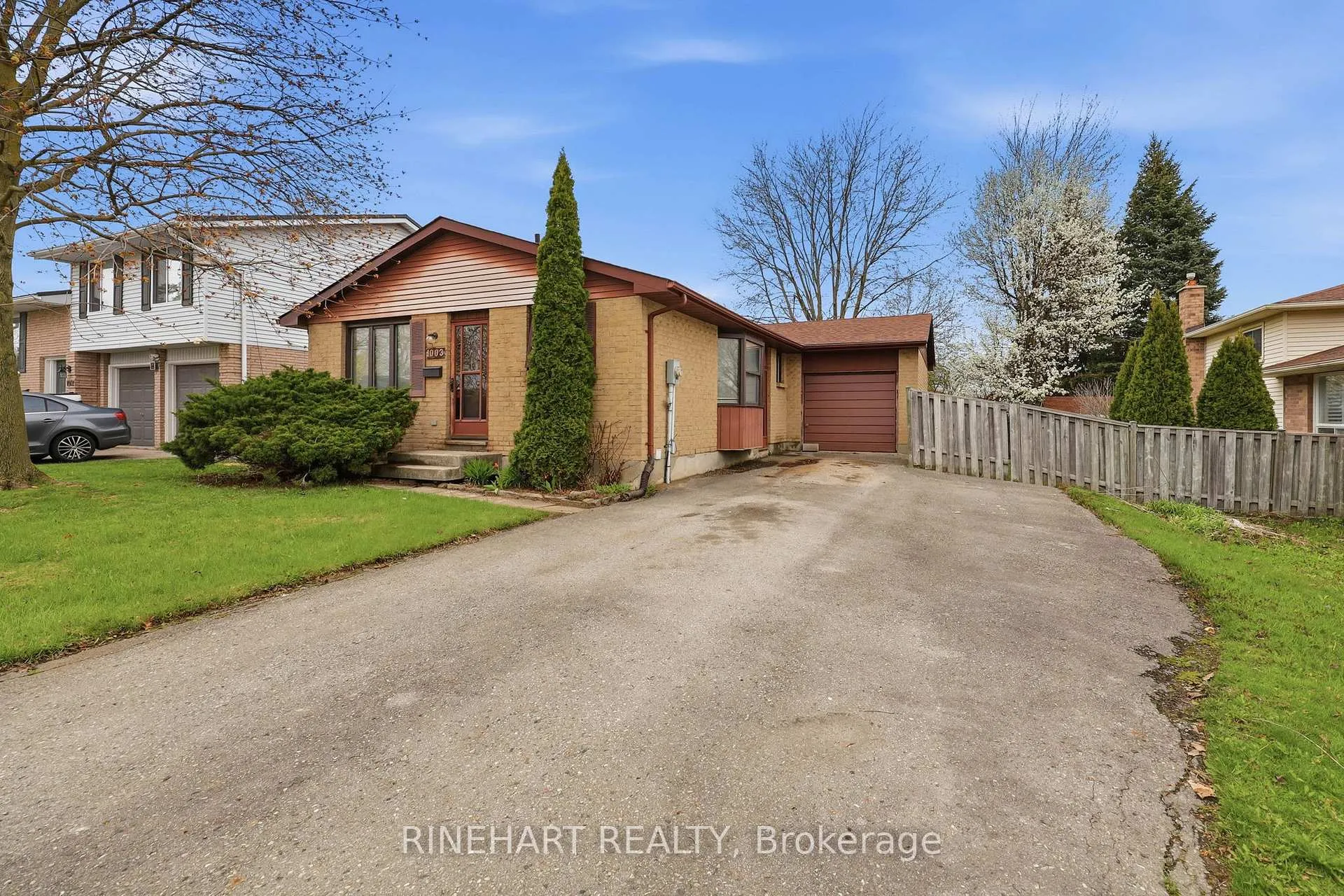 Photo 3 of 1003 Lawson Road, London, North I — HOMEH