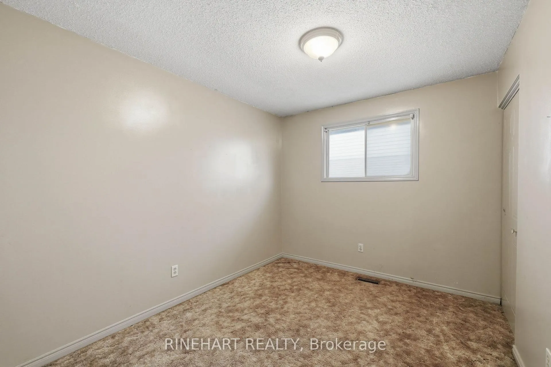 Photo 15 of 1003 Lawson Road, London, North I — HOMEH