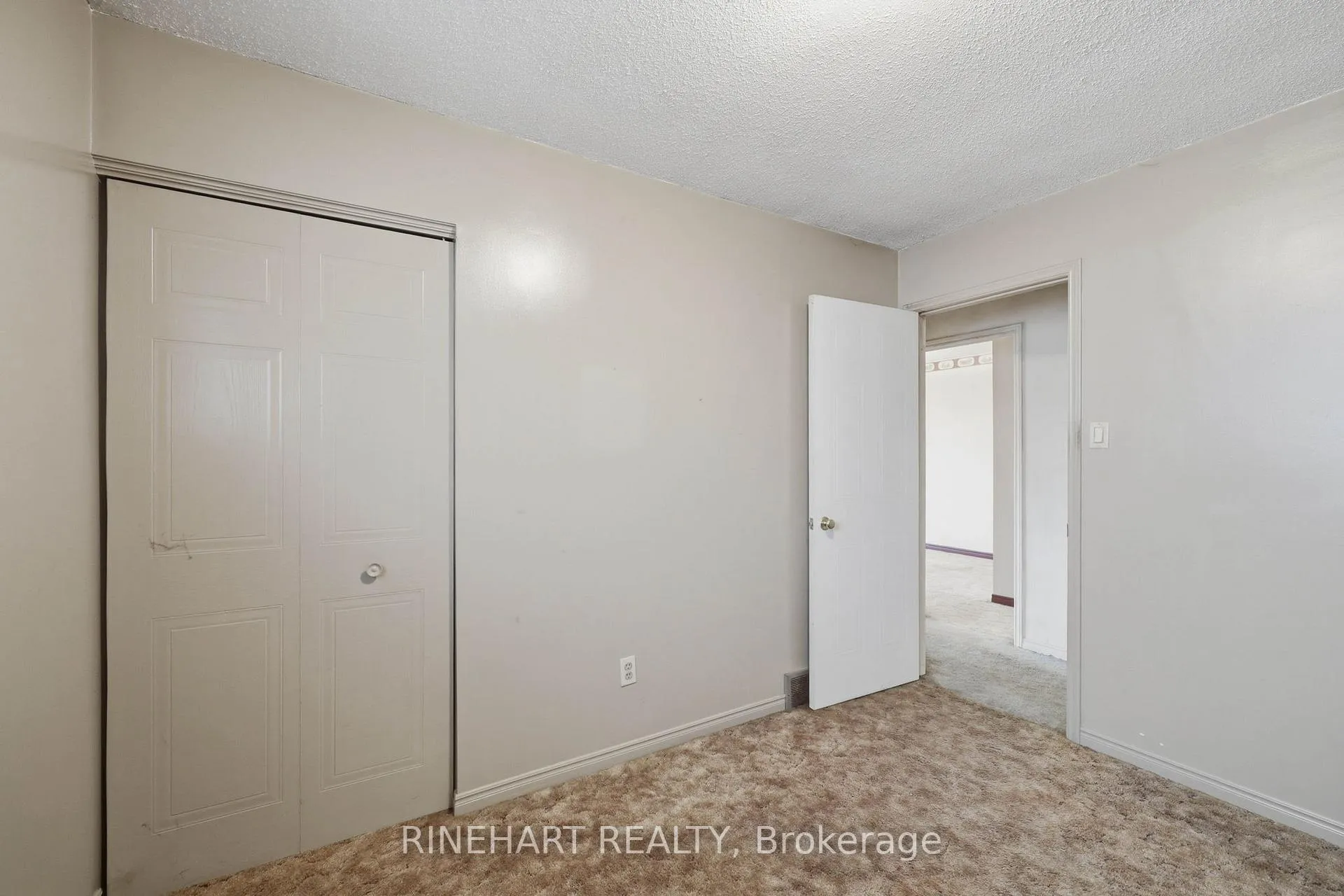 Photo 16 of 1003 Lawson Road, London, North I — HOMEH
