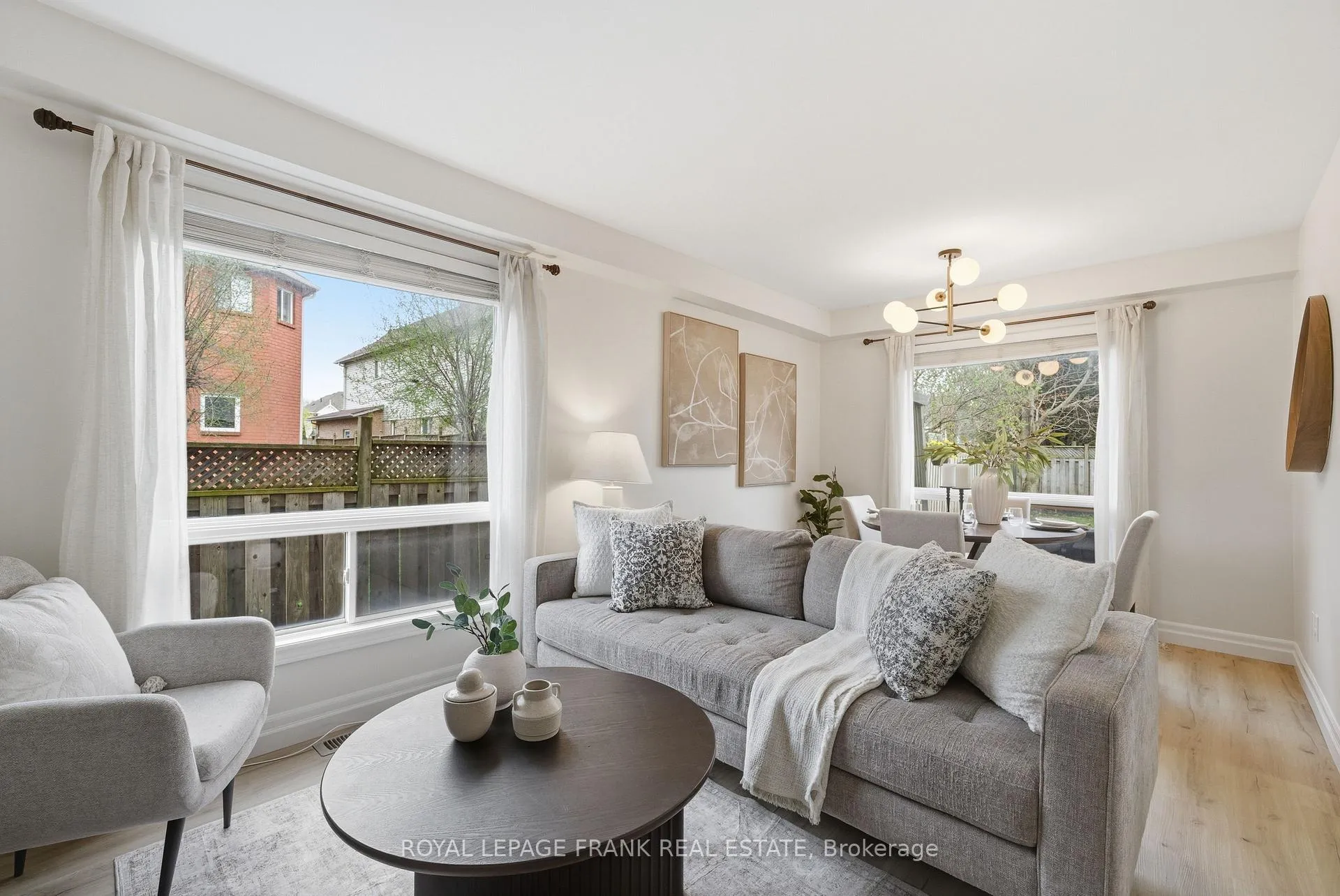 Photo 7 of 9 Brownstone Crescent, Clarington, Courtice — HOMEH