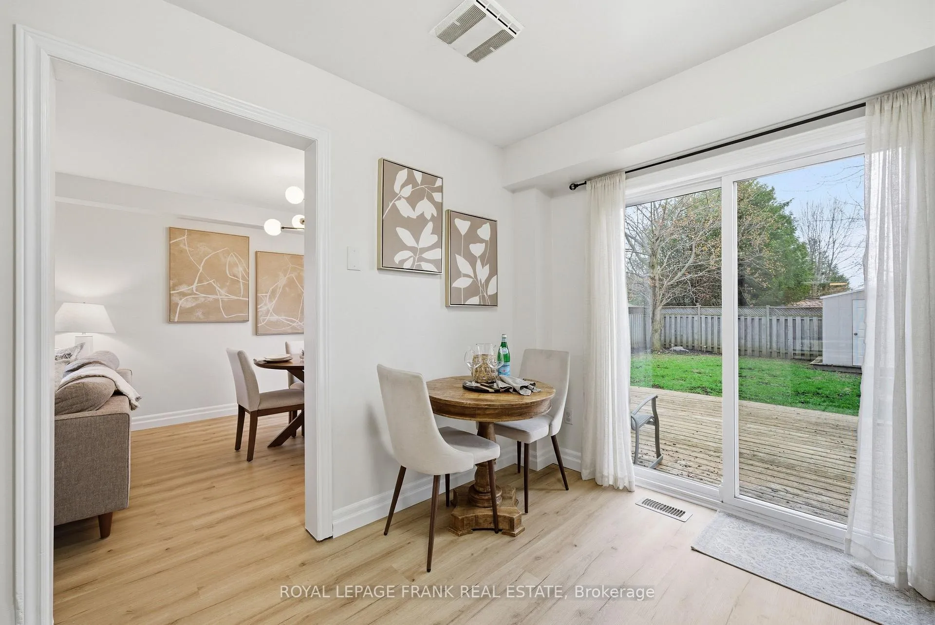 Photo 15 of 9 Brownstone Crescent, Clarington, Courtice — HOMEH