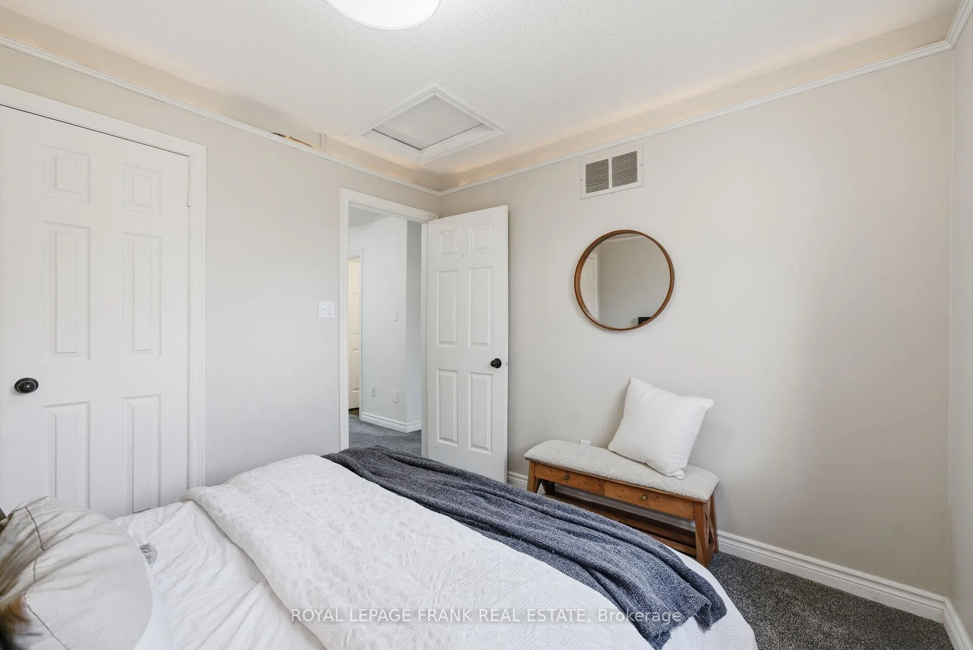 Photo 21 of 9 Brownstone Crescent, Clarington, Courtice — HOMEH