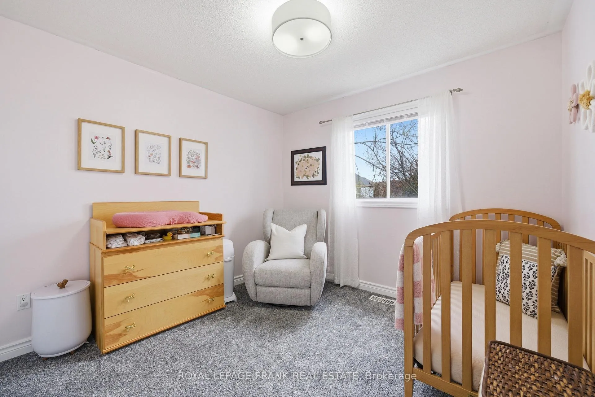 Photo 22 of 9 Brownstone Crescent, Clarington, Courtice — HOMEH