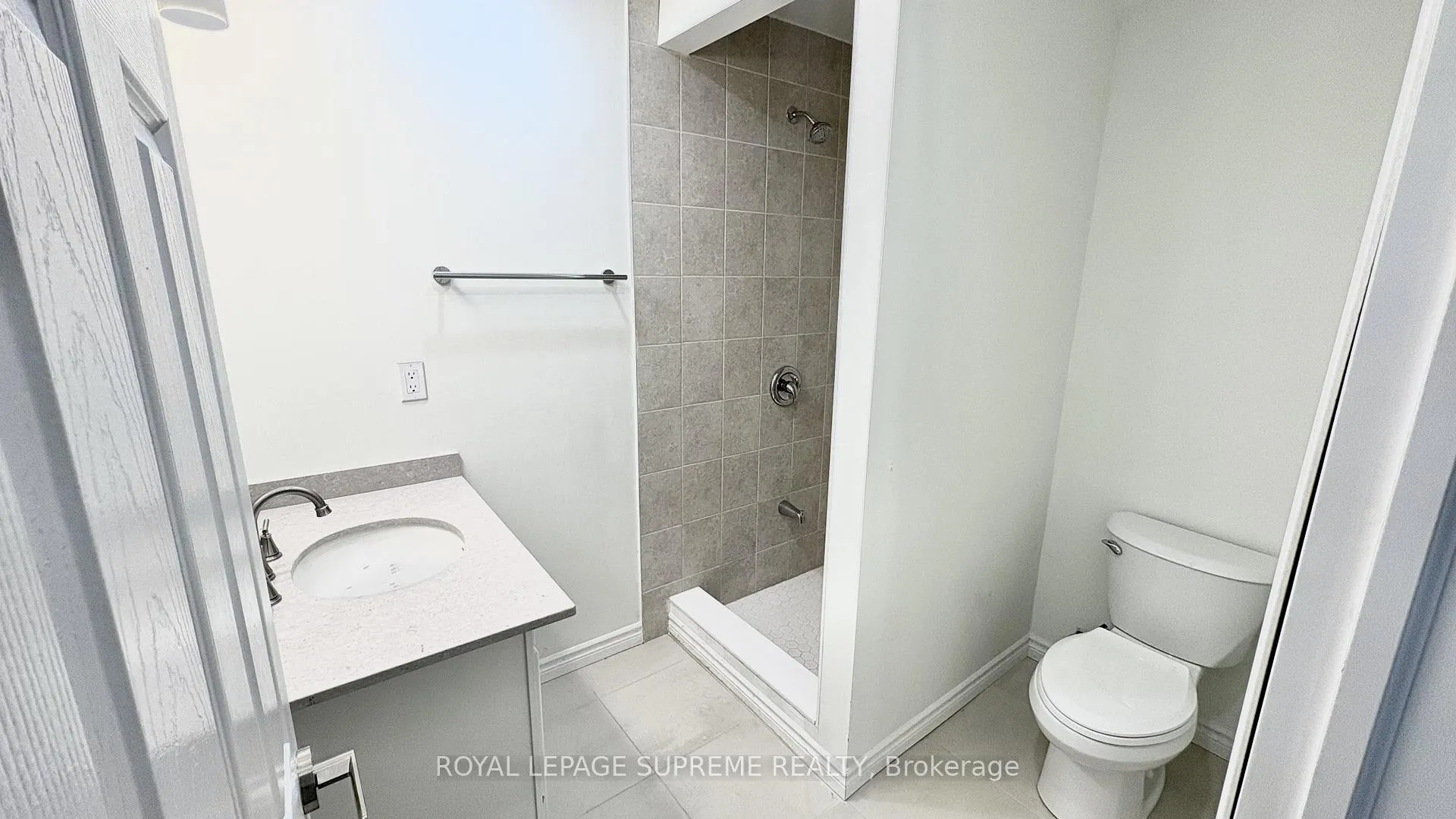 Photo 11 of Unit BMST, 1641 Angus Street, Innisfil, Rural Innisfil — HOMEH