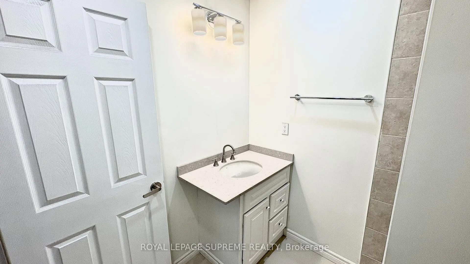 Photo 12 of Unit BMST, 1641 Angus Street, Innisfil, Rural Innisfil — HOMEH