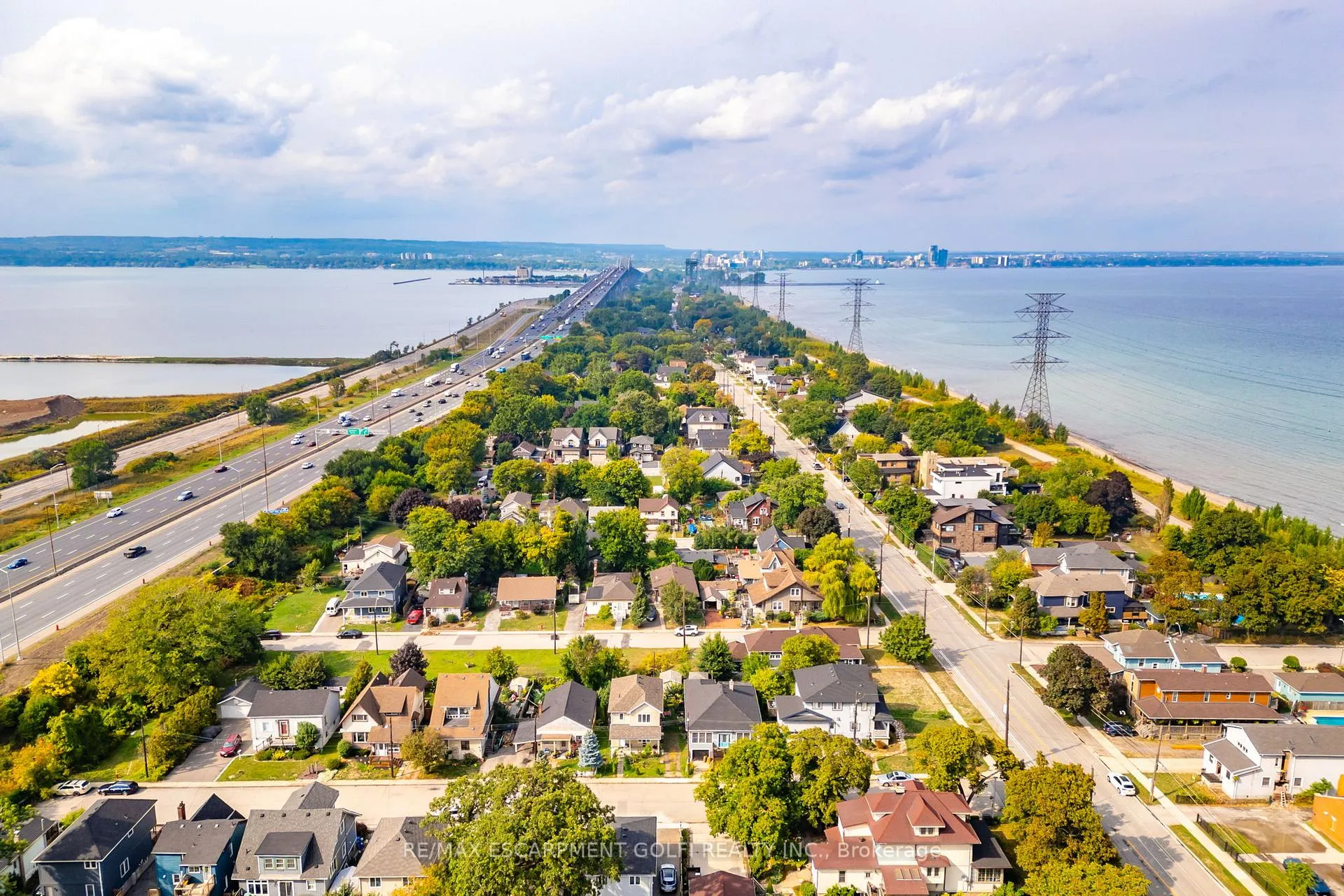 Photo 4 of 10 Knapmans Drive, Hamilton, Hamilton Beach — HOMEH
