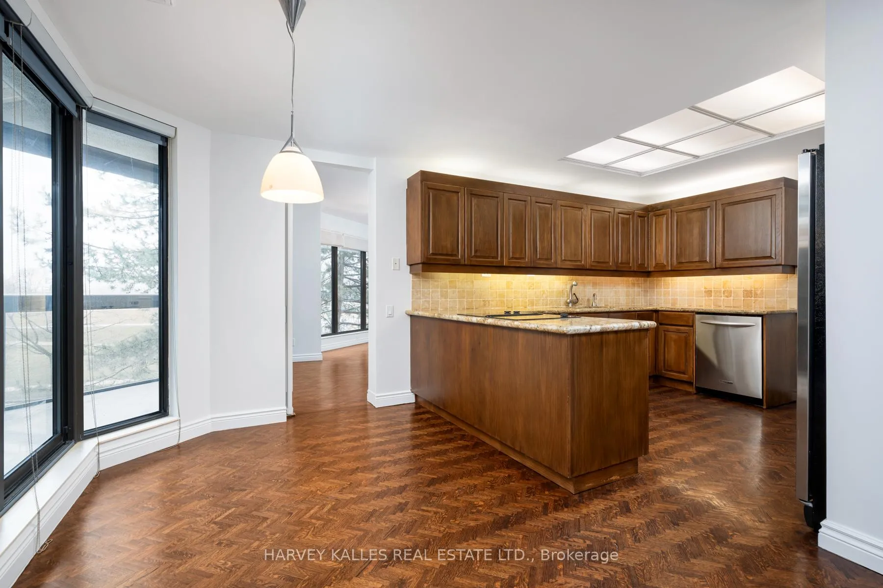 Photo 13 of Unit 204, 70 Rosehill Avenue, Toronto, Rosedale-Moore Park — HOMEH